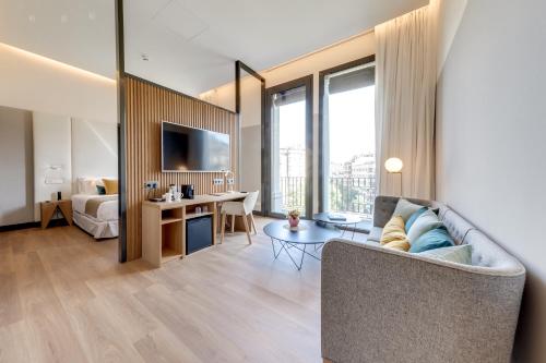 Junior Suite with Terrace image 4