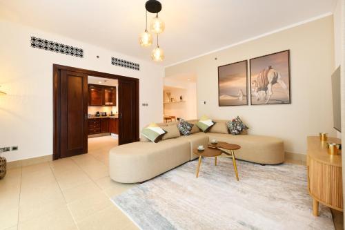 Downtown Gem - 2BR near Dubai Mall and Burj Khalifa, Dubai (photo 7)