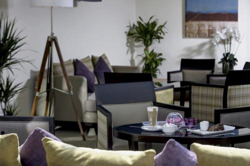 Best Western Ship Hotel - image 4