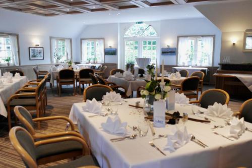 Restoran, Hotel Blauer Fasan in Wiesmoor