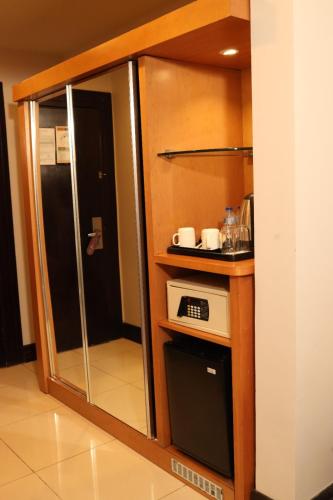 Golden Tulip Hail Room Type - Deluxe Double or Twin Room Golden Tulip Hail Room Type - Deluxe Double or Twin Room