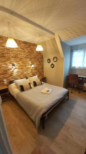Double room, private bathroom