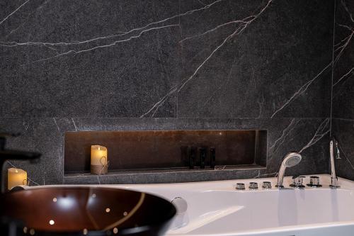บริการและสิ่งอำนวยความสะดวก, Viola Gardens Residence Serviced apartments in อัล อิซดิฮาร์