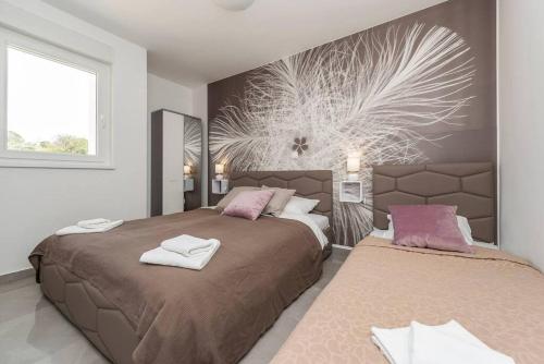 Villa Adria 1 luxury apartment with a pool - image 5