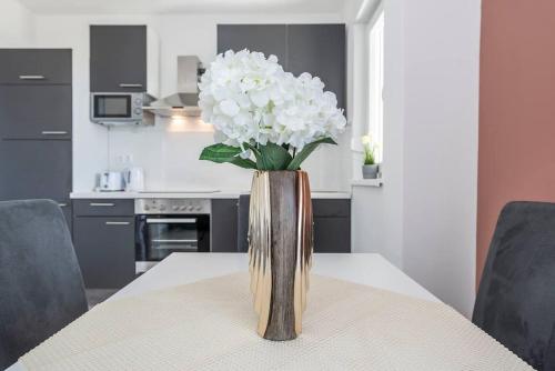 Two-Bedroom Apartment image 3