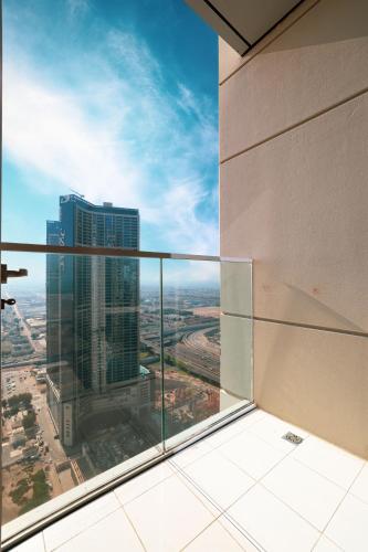 Visionary Vista: 2BR Al Habtoor City - image 10