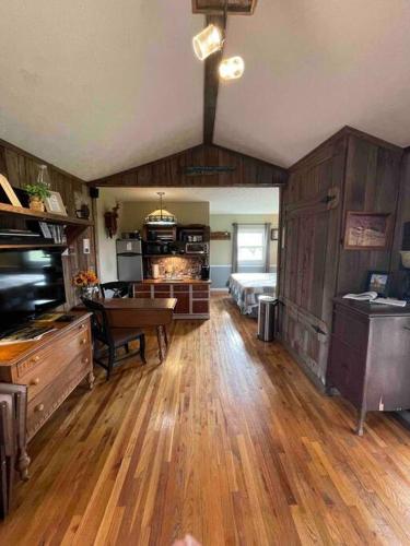 Bourbon Trail Cabin on the Farm in Lorensburga (KY)