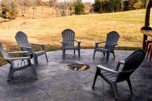 Bourbon Trail: Caboose on the Farm in Lorensburga (KY)