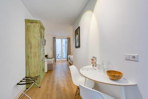 Private Studio with Patio in the heart of Amsterdam