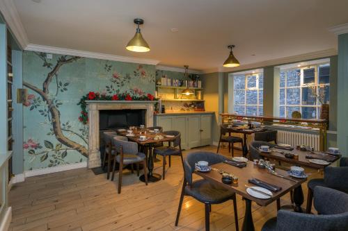 Eight, Bath (photo 11)
