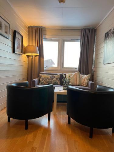 Sandmoen Motel (Free Parking) - image 7