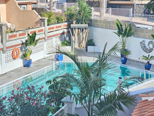 NEW LUXURY RELAXING HOLIDAYS GOLF & SUN, Costa Adeje, Tenerife