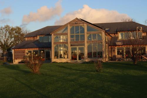 Mapperton Barn House B&B Nr Stourhead & Longleat - Accommodation - Warminster