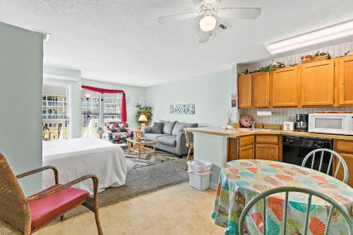 ​Sandpiper cove