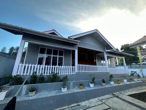 T.P Homestay in Zero