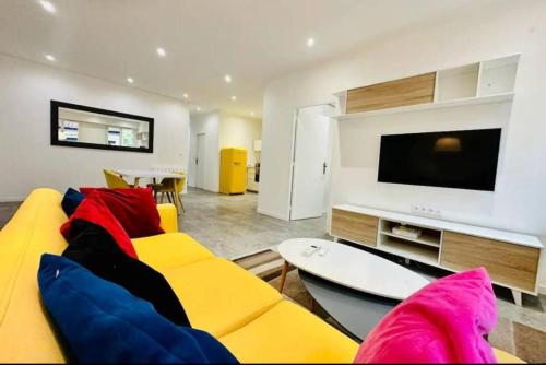 Remarkable 2-Bed Apartment in Bordeaux, Bordeaux (Foto 6)