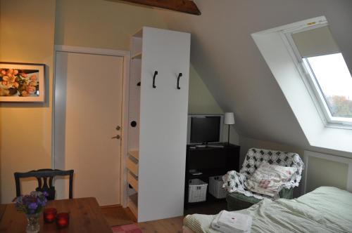 Book the Double Room with Private Bathroom Double Room with Private Bathroom