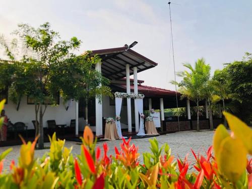 Hotel Tree Garden Wilpaththu Nochchiyagma Anuradhapura in متنزه ويلباتو الوطني
