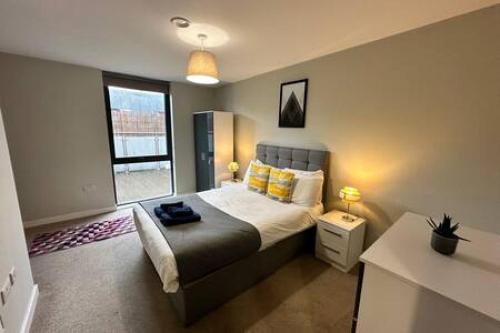 Large 1 Bed MCR Apartment and Huge Terrace Sleeps 4, Manchester (photo 9)