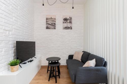 Cracow Novum Apartment #58 by BookingHost, Kraków