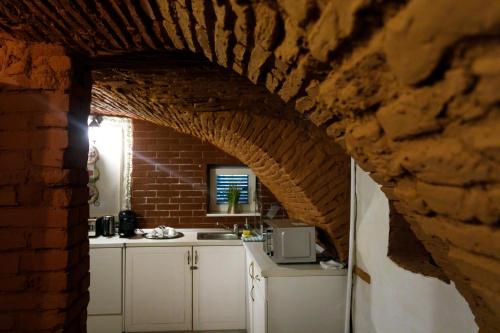 Studio Apartment image 10