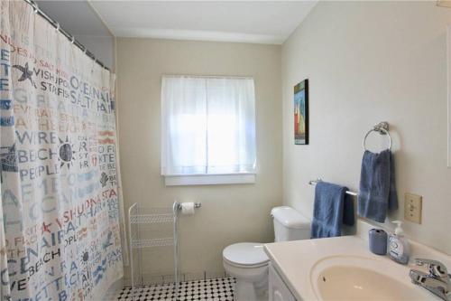 Apartment 4bd,1st floor, waterview, walk to Beach in Middletown, USA
