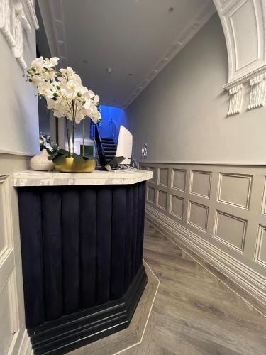 Lobby, Philharmonic Hotel near Williamson Tunnels - Friends of Williamson's Tunnels