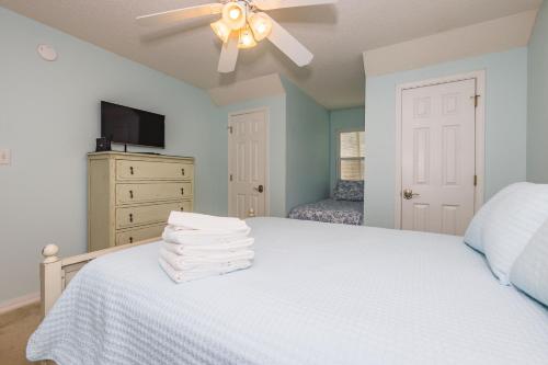 Three-Bedroom House image 7