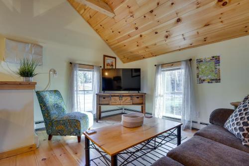 Inviting Chittenden Apartment Near Pico Mountain! in Chittenden, USA
