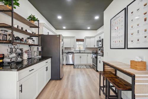 Cottage on Main in Lansdale, USA