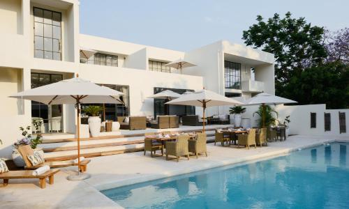 Latitude 15 Degrees, Lusaka