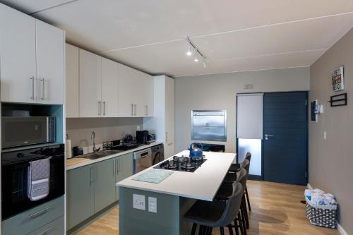 kuchnia, Nivica 56 Luxury Apartment Langebaan in Olifantskop