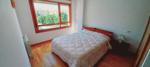 Apartamento con 2 habitaciones y 2 baños junto a Valladolid - Apartment