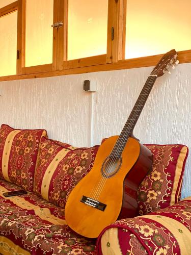RED CARPET SURF CAMP – Aourir, CO