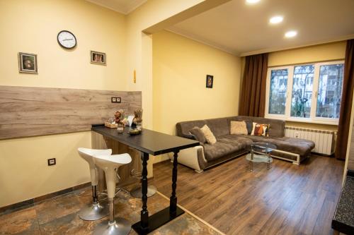 Cattleya Apartment in Sofia Center, Sofia (photo 8)