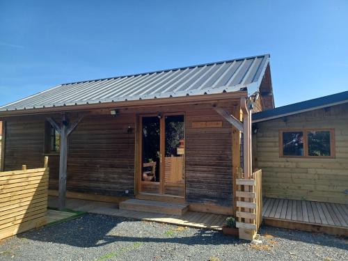 CHALETS POUR FAMILLE ET AMIS in Paray Le Fresil