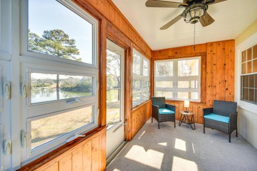 Home on Locklies Creek with Boat Dock and Lift! in Topping, USA