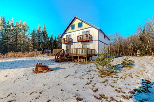 B&B Ironwood - Alpine Horn Lodge at Big Powderhorn Mountain - Unit B - Bed and Breakfast Ironwood