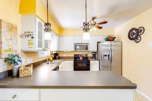 Balmy Breeze Hideaway in Redington Shores, USA