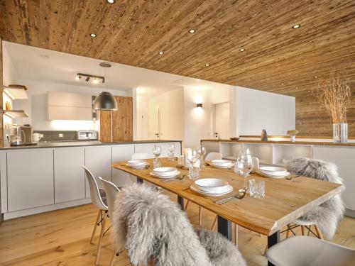 The Mountain Hideaway 211 by AA Holiday Homes SKI IN SKI Out Die Tauplitz in Tauplitz, Österreich