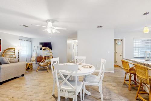The Sweet Spot in Redington Shores, USA