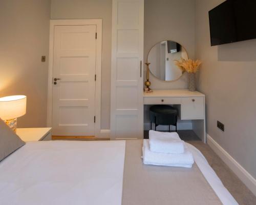 The Hillcrest, Luxury Accommodation in Castleblayney Town