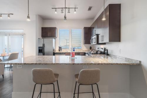 Cs 3150 Corporate 2br Suite, Parking in Dallas, USA