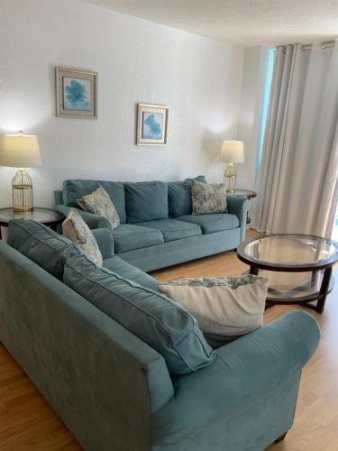 Hallandale 15L - image 2