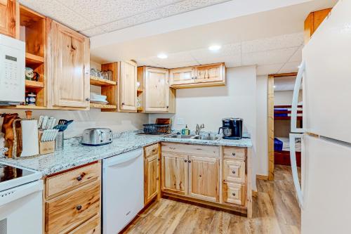 Alpine Horn Lodge at Big Powderhorn Mountain in Ironwood, USA