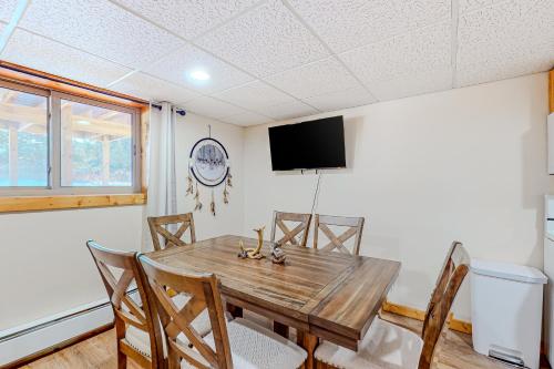 Alpine Horn Lodge at Big Powderhorn Mountain - Unit C in Ironwood, USA