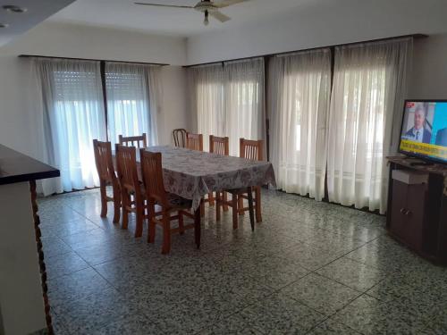 Casa Grande en Necochea, Proxima a la Playa