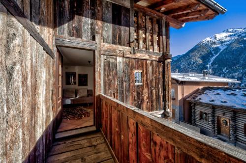 Maison Chasseur Alpine Design Lodge 2