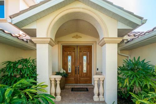 Villa Hibiscus-Waterfront-Punta Gorda FL