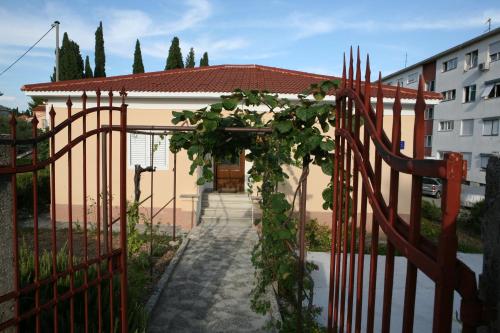 Apartments Radić - image 5
